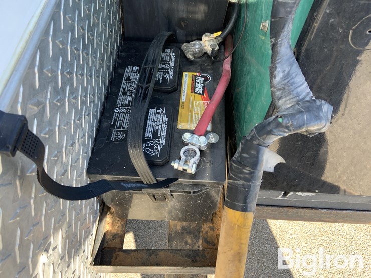 2022-massey-ferguson-730-image-14