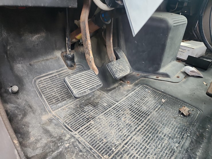 1989-case-ih-4700-image-18