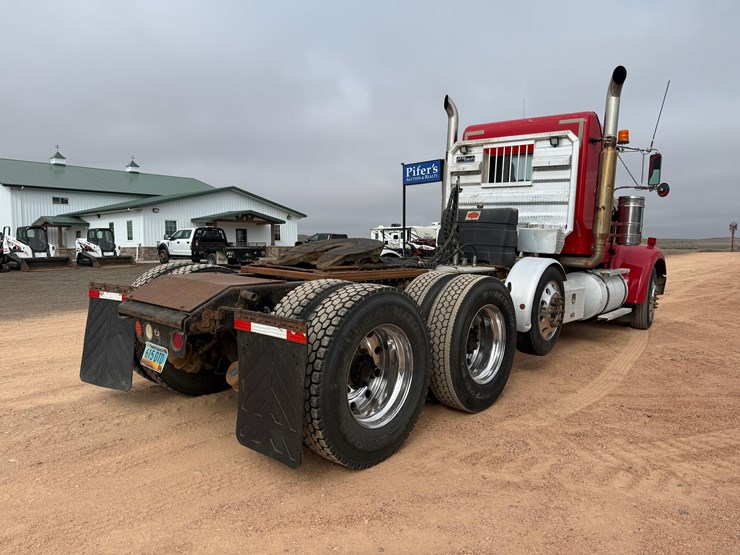2000-kenworth-w900-image-5
