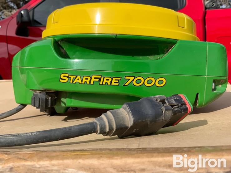 2023-john-deere-7000-image-12