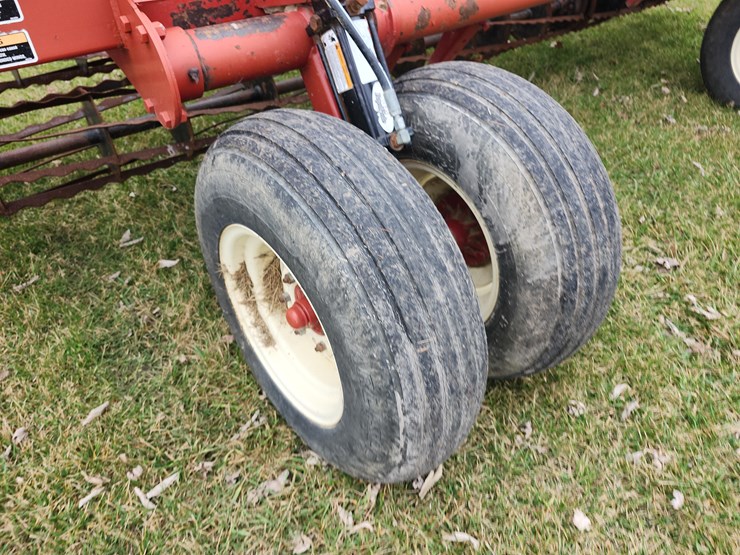 tag-#79,-31'-unverferth-basket-image-12