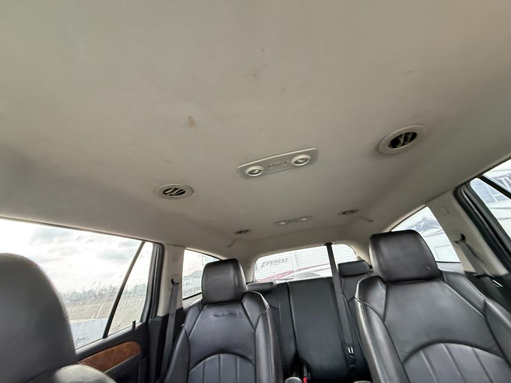 2012-buick-enclave-image-32