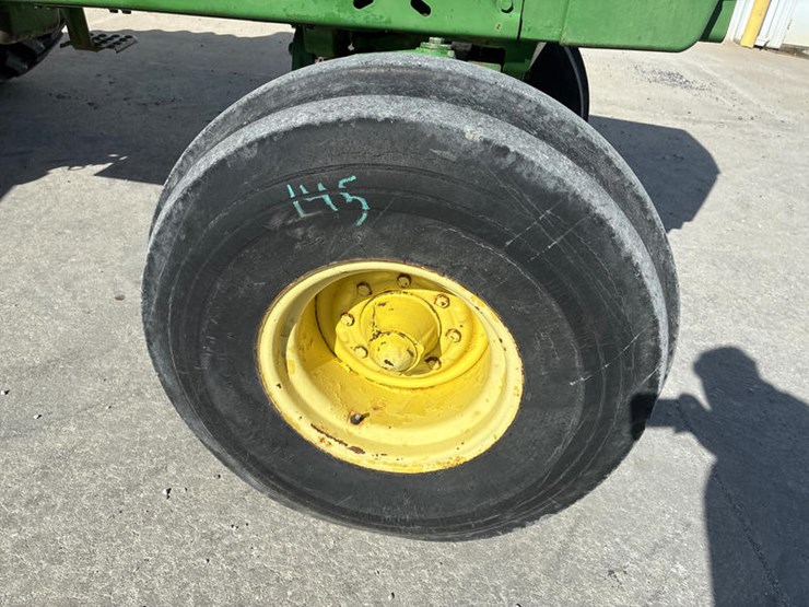 1984-john-deere-4650-image-37