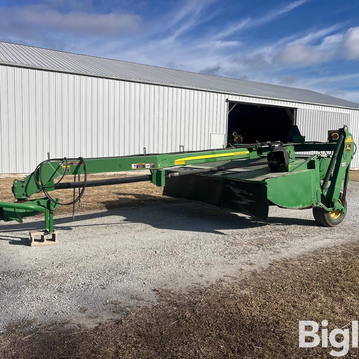 2009 JOHN DEERE 635