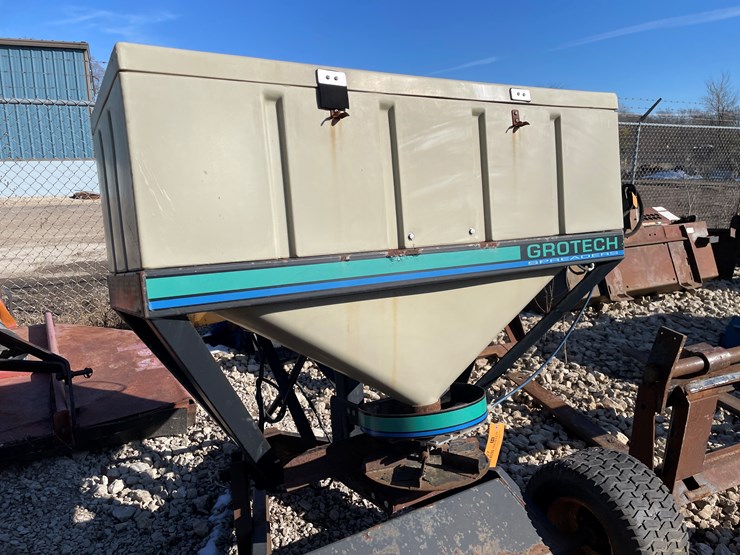#6097-•-grotech-pull-behind-spreader-image-6
