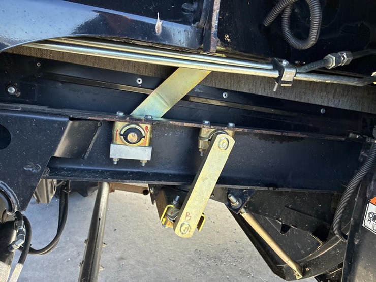 2012-case-ih-8230-image-69