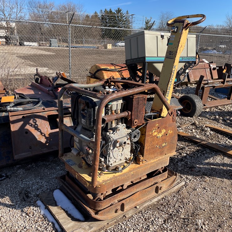 #6103 • Vibromax AT-45 Heavy Duty Plate Compactor