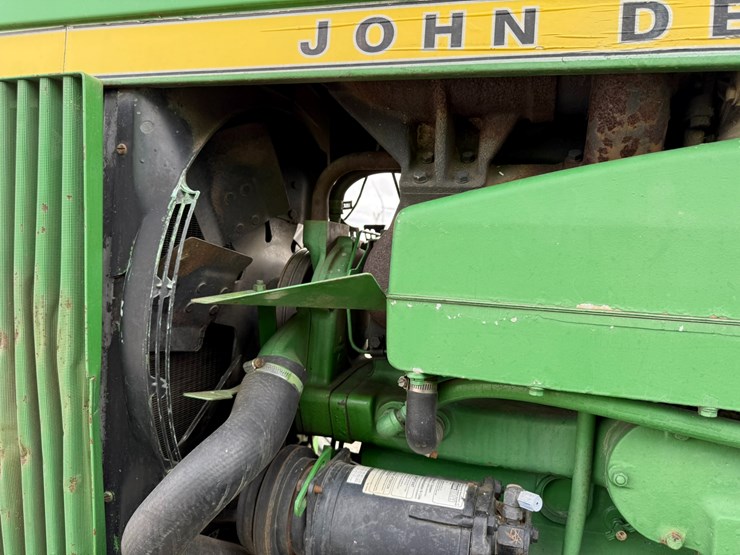 1976-john-deere-4630-image-32