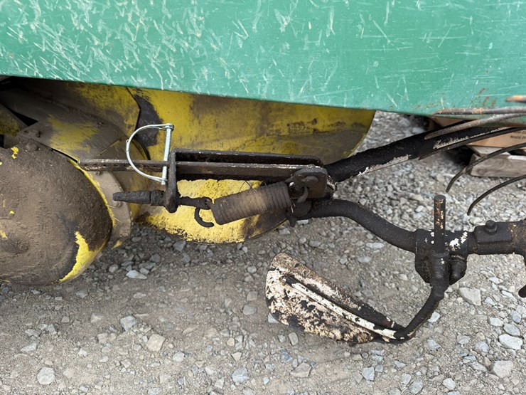 john-deere-435-image-26