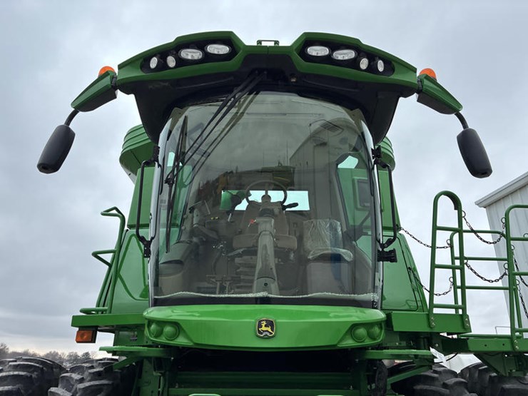 2014-john-deere-s660-image-8