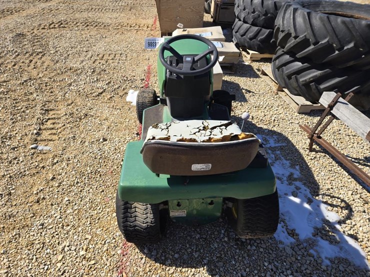 john-deere-140-image-2