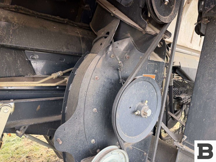 2008-case-ih-7010-image-63