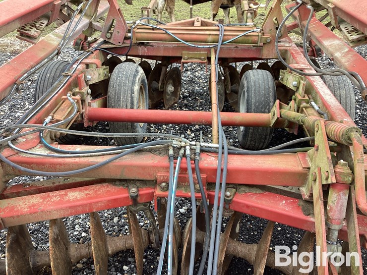 case-ih-3900dh-image-12