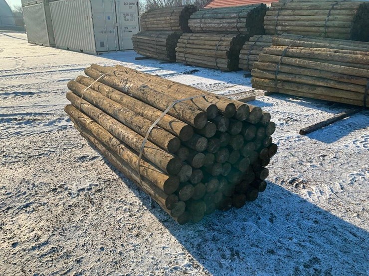 #4113-•-unused-bundle-of-fence-posts-image-1