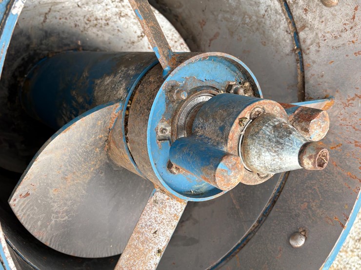 2002-kinze-1050-image-12