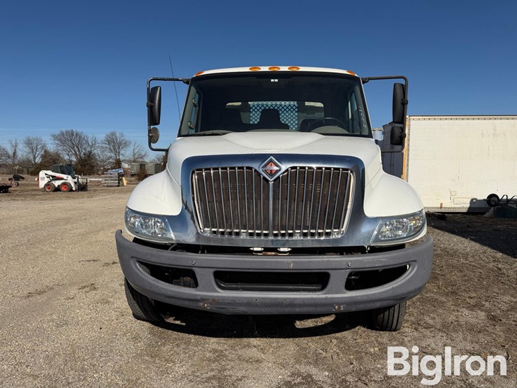 2012-international-durastar-4300-image-2