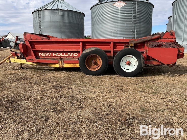 new-holland-791-image-8