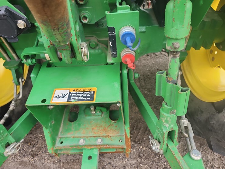 2011-john-deere-5045e-image-6