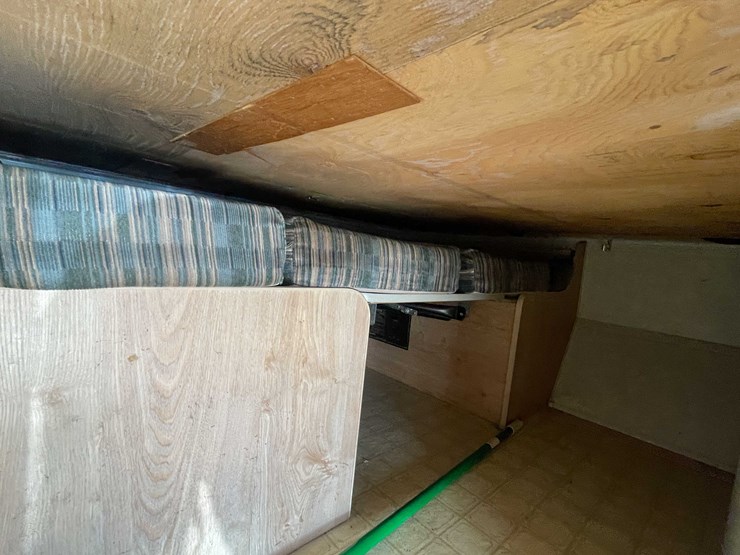 #1442-•-starcraft-14'-pop-up-camper-(no-title)-(of)-image-12