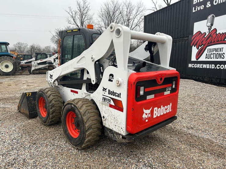 2023-bobcat-s740-image-2