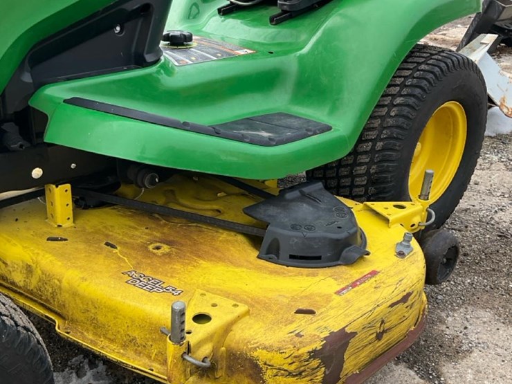 john-deere-x390-image-24