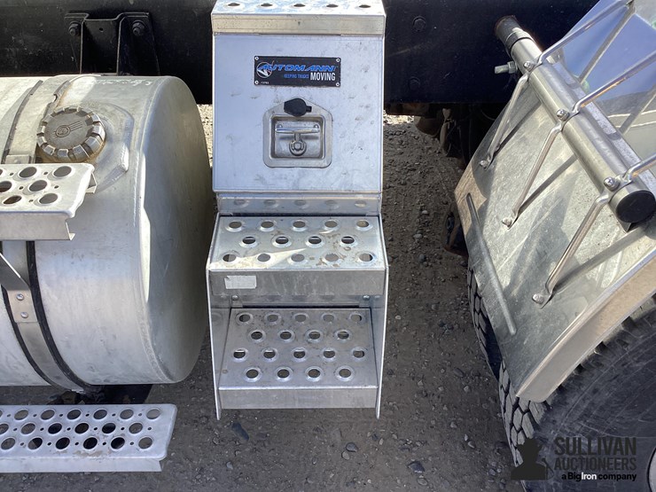 2011-kenworth-t800-image-20