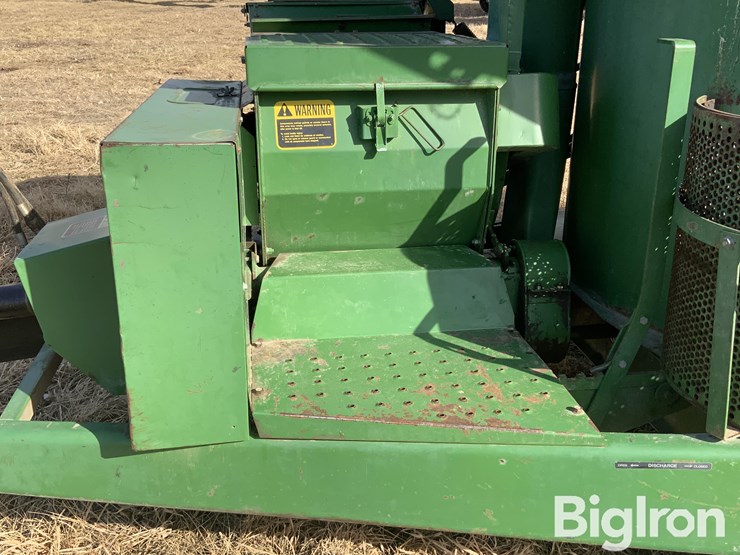 john-deere-700-image-13