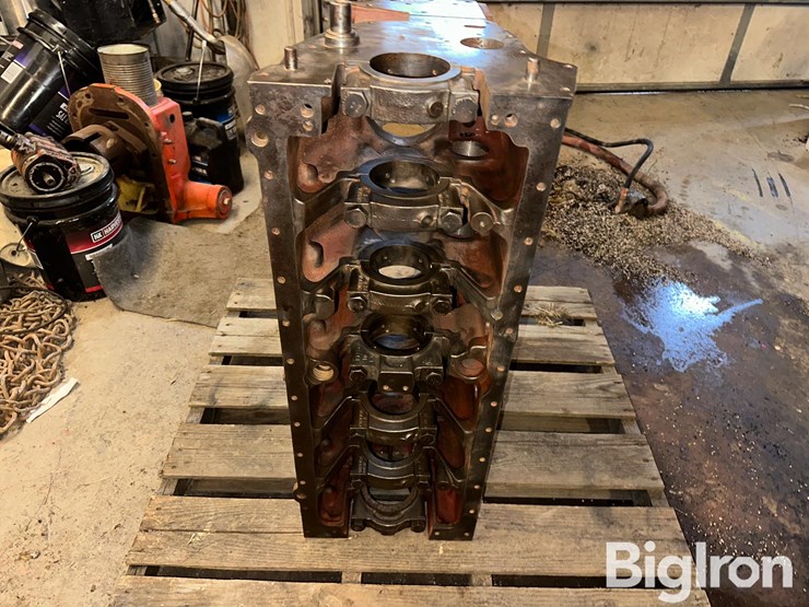 allis-chalmers-3500-image-2