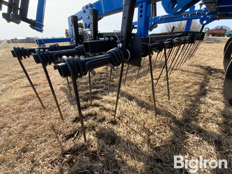 2012-landoll-2430-11-24-image-14