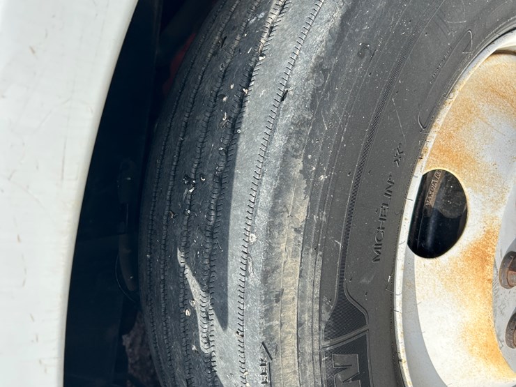 2016-peterbilt-579-image-6