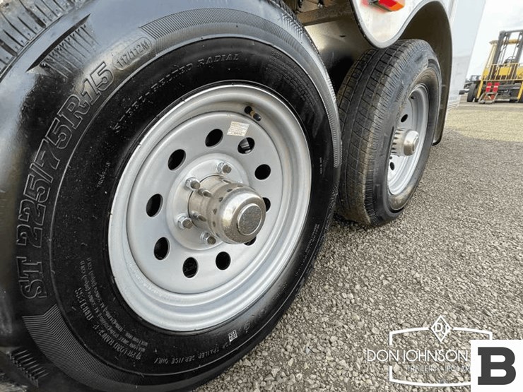 2023-c&b-mavlite-2h-7k-2-h-horse-trailer-image-16