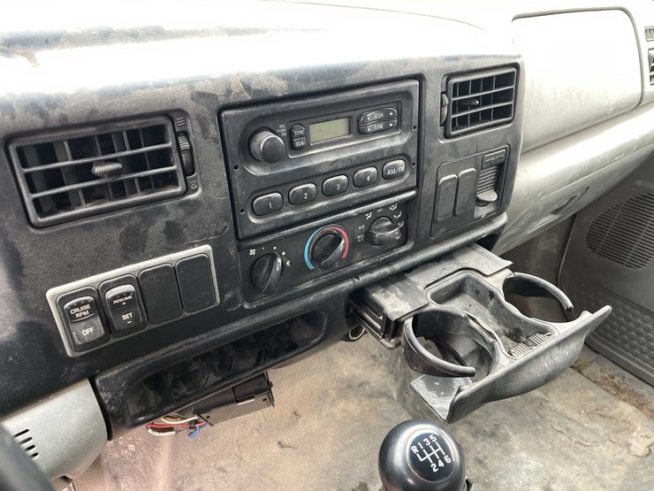 2006-ford-f650-xl-image-57