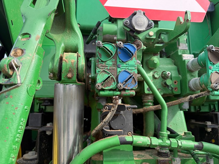 john-deere-7430-image-10