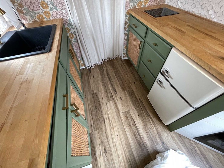 #1435-•-1978-airstream-land-yacht-31'---fully-remodeled,-road-ready-(has-wi-title)-(of)-image-105