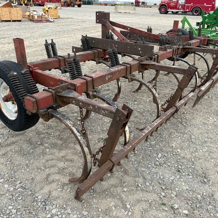 #35036 • ~16' Chisel Plow Inv# 35036
