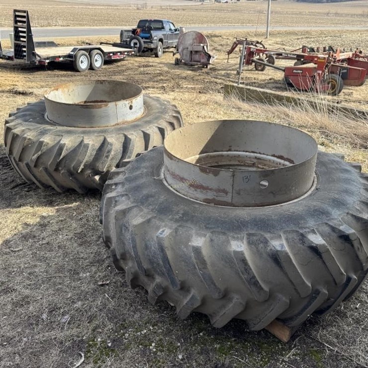 Firestone 20.8 R38 Clamp-on duals