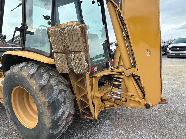 caterpillar-416d-image-6