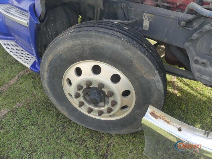 2017-kenworth-t680-image-12