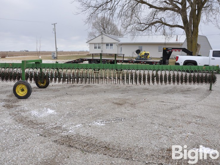 john-deere-400-image-4