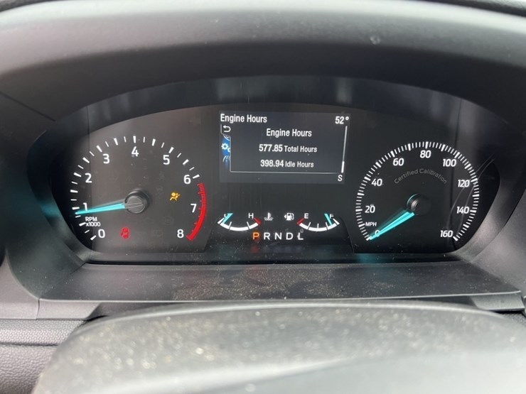 2023-ford-explorer-image-29