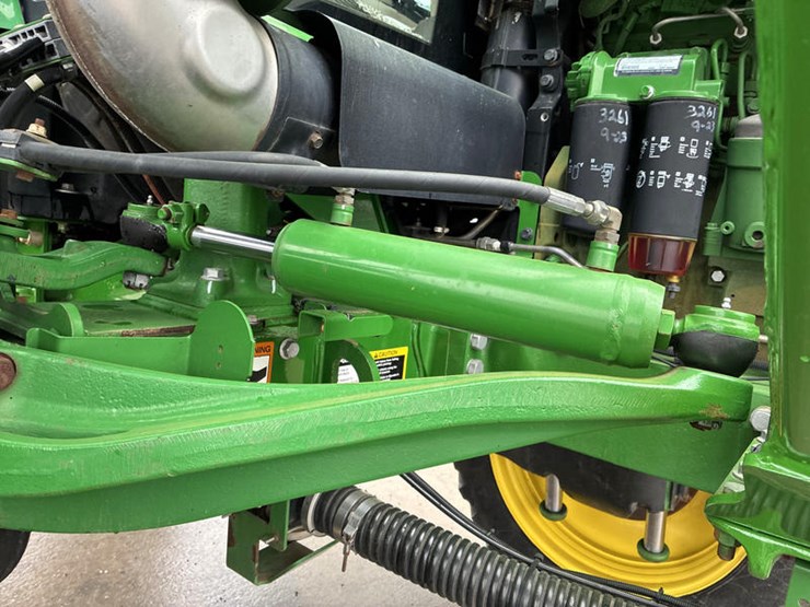 2015-john-deere-r4038-image-53