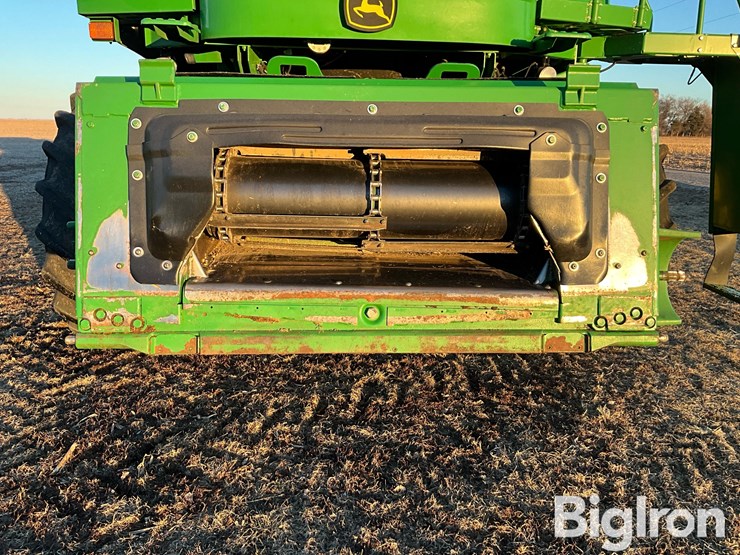 2010-john-deere-9570-sts-image-13