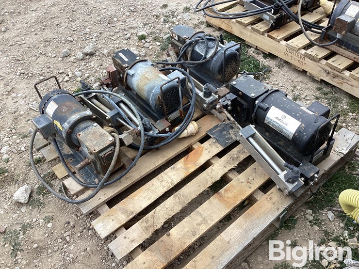 cds-john-blue-0162-chemigation-pumps-image-7