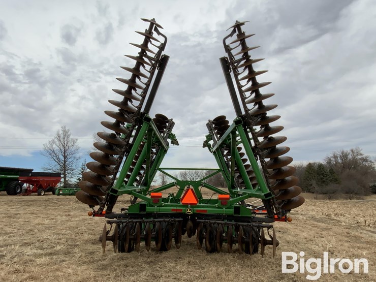 2013-john-deere-2623-image-6