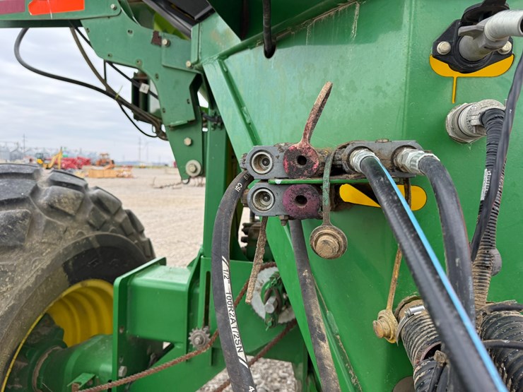 john-deere-1890-image-42