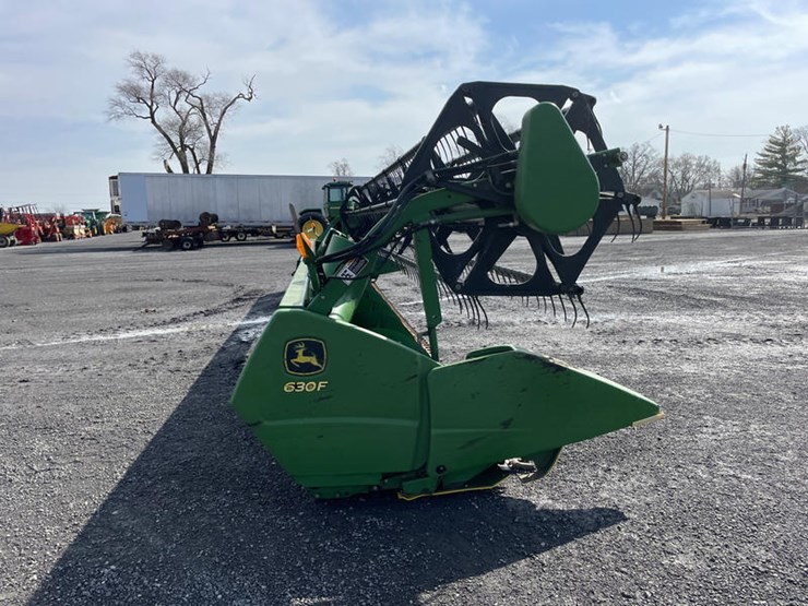 2009-john-deere-630f-image-13