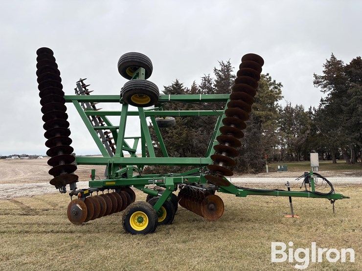 2010-john-deere-637-image-4