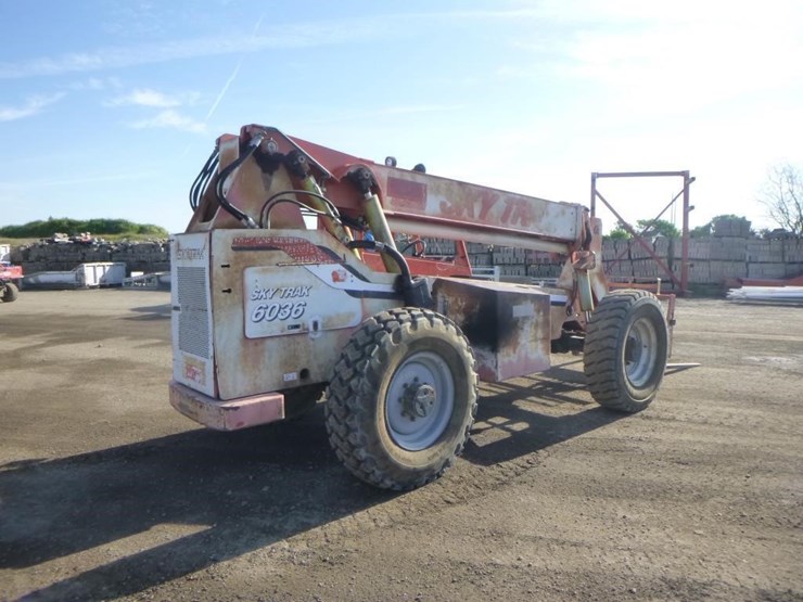 sky-trak-6036-image-3