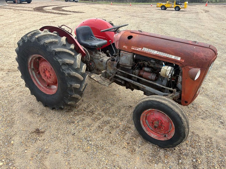 massey-ferguson-35-image-4