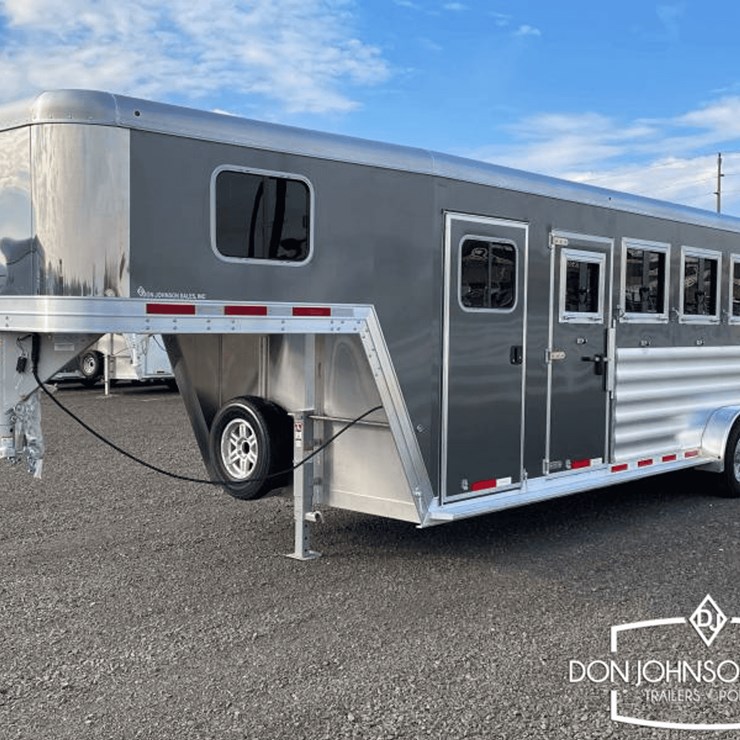 2024 Featherlite 9600-7450 4-H Gooseneck Horse Trailer